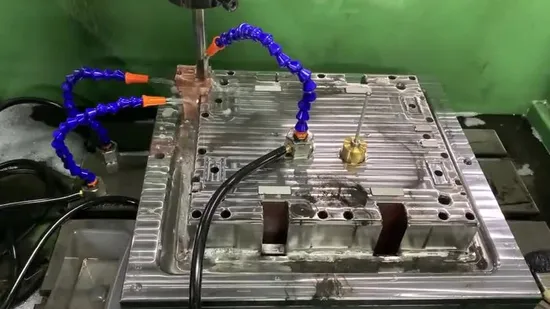 ダイカスト工具部品工場設計用のカスタム金型、ダブルショットプラスチック射出成形金型、家庭用/電子製品用のPP/POM成形