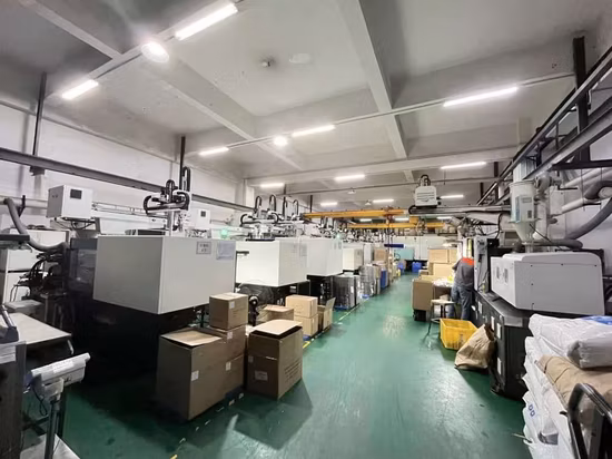 プラスチック射出成形メーカー、OEM ABS PC PA6 PA66 PMMA PS Pes TPE TPU TPV TPR プラスチック部品金型用の精密射出成形金型